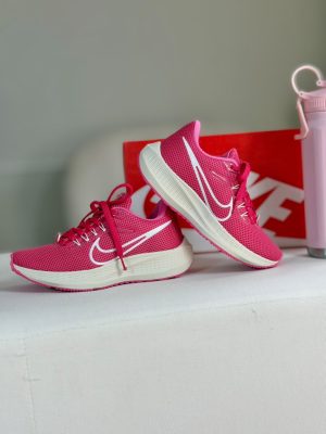 NIKE PEGASUS