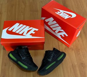 NIKE VOMERO