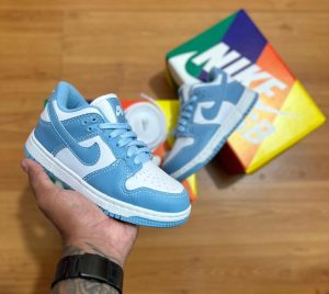 NIKE DUNK