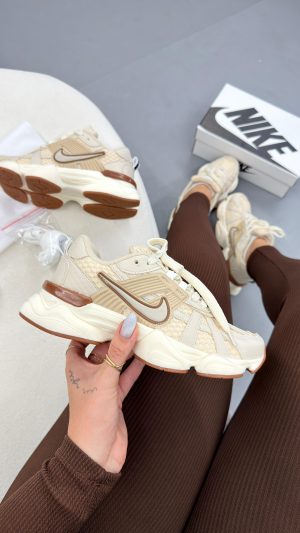 NIKE V2K RUN