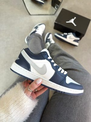 NIKE AIR JORDAN
