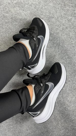 NIKE RUNNING FIT