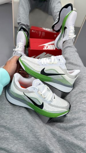 NIKE PEGASUS 42