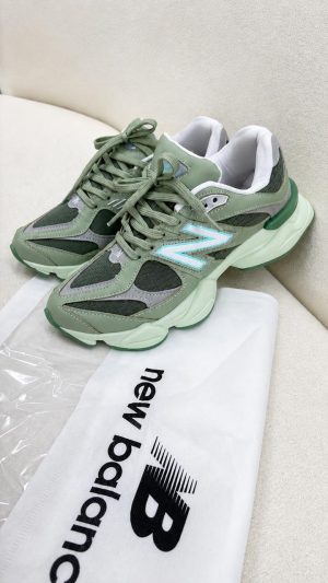 NEW BALANCE 9060