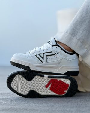 VANS UPLAND